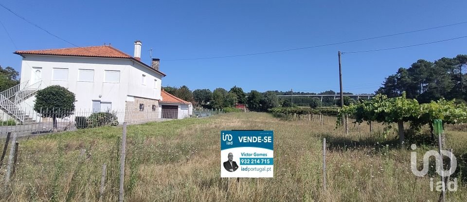 Land in Cornes of 1,980 m²