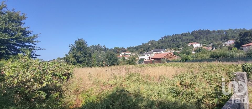 Terreno em Cornes de 940 m²