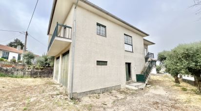 Gîte T2 à Sezures de 227 m²