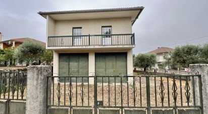 Casa T2 em Sezures de 227 m²