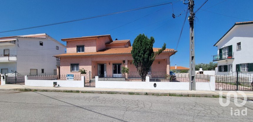 Gîte T4 à Figueira de Castelo Rodrigo de 251 m²