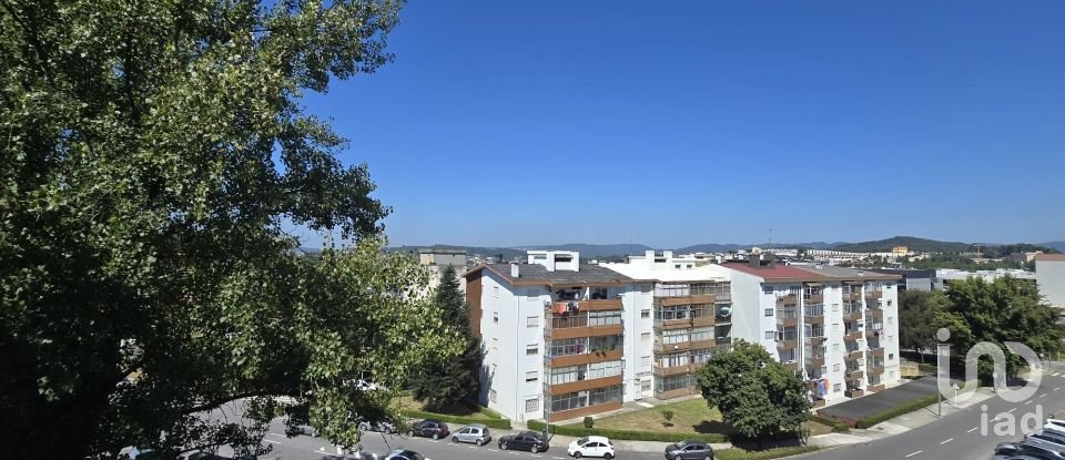 Apartment T3 in Creixomil of 147 m²