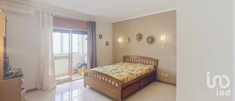 Apartamento T2 em Albufeira e Olhos de Água de 124 m²