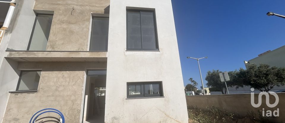 House T3 in Algoz e Tunes of 160 m²