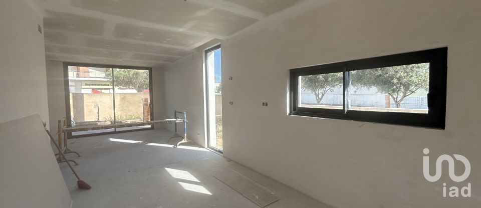 House T3 in Algoz e Tunes of 160 m²