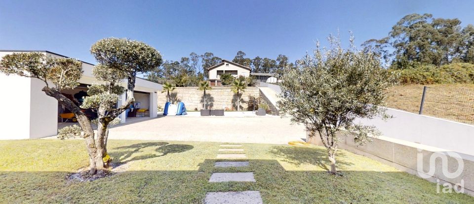 Lodge T3 in Margaride (Santa Eulália), Várzea, Lagares, Varziela e Moure of 349 m²