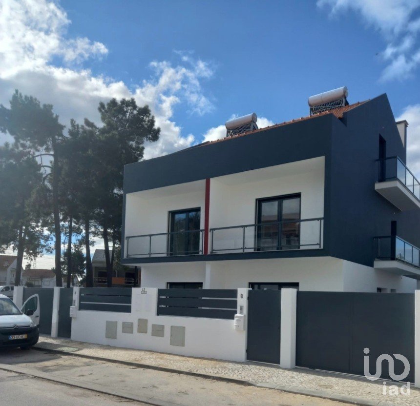 Gîte T3 à Quinta do Conde de 130 m²