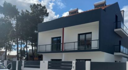 Lodge T3 in Quinta do Conde of 130 m²