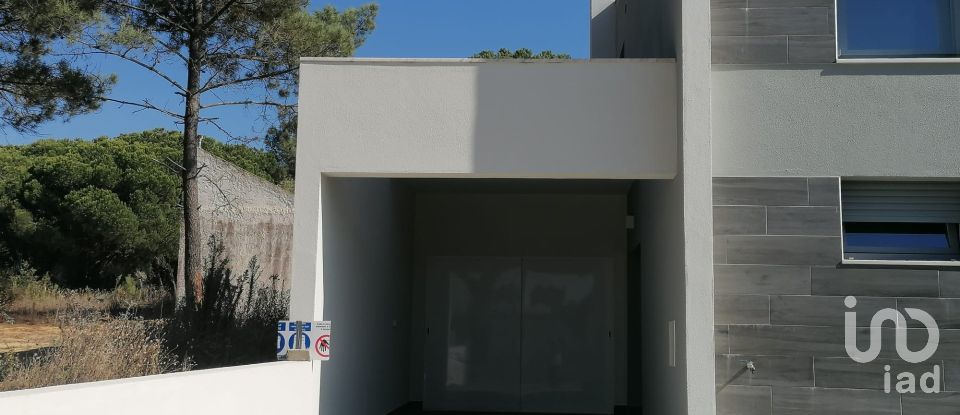 Casa / Villa T4 em Sesimbra (Castelo) de 186 m²