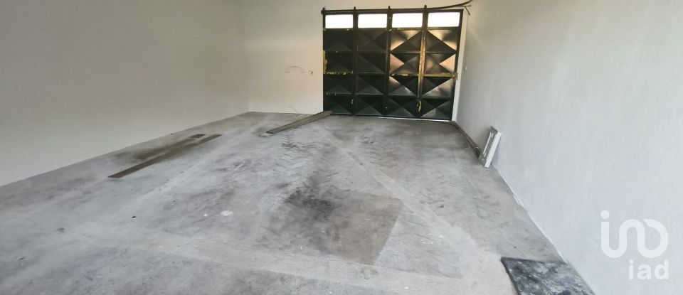 Casa T3 em Santa Marta de Portuzelo de 166 m²