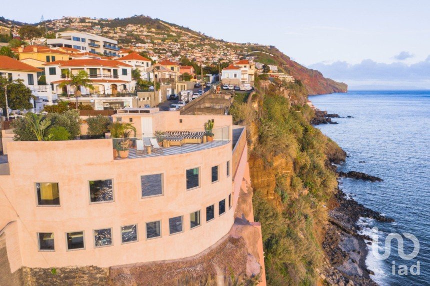 Gîte T4 à Funchal (Santa Maria Maior) de 267 m²