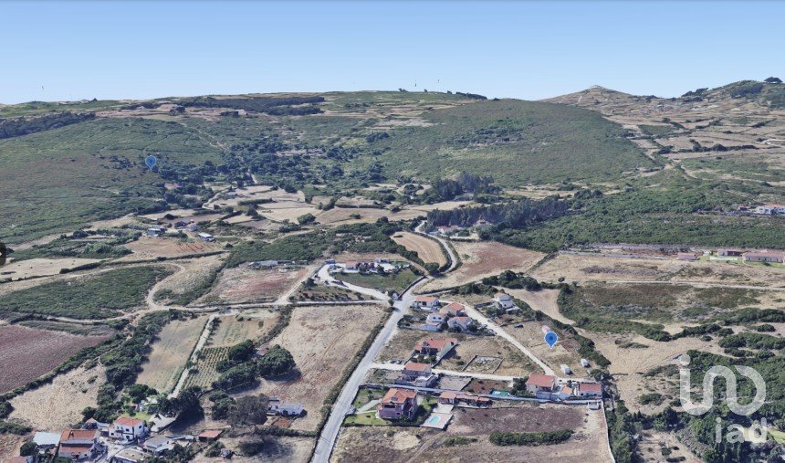 Terrain à Santo Antão e São Julião do Tojal de 318 m²