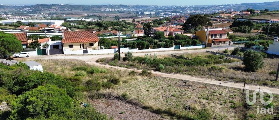 Terreno em Santo Antão e São Julião do Tojal de 318 m²