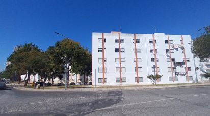 Apartamento T4 em Carregado e Cadafais de 80 m²