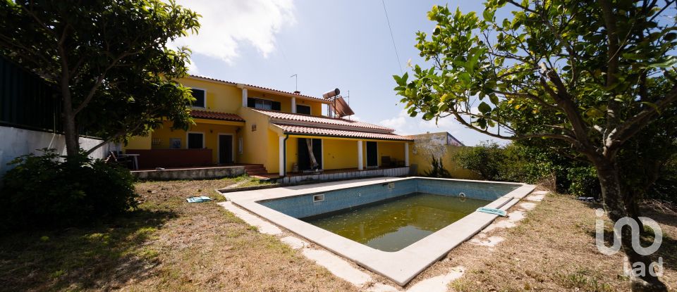 Casa T3 em Santa Maria, São Pedro e Sobral da Lagoa de 190 m²