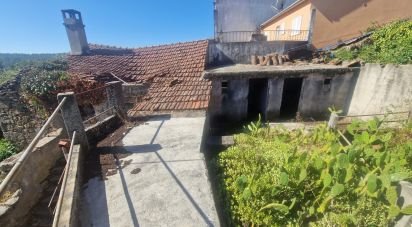 Maison de village T2 à Aguiar da Beira e Coruche de 40 m²