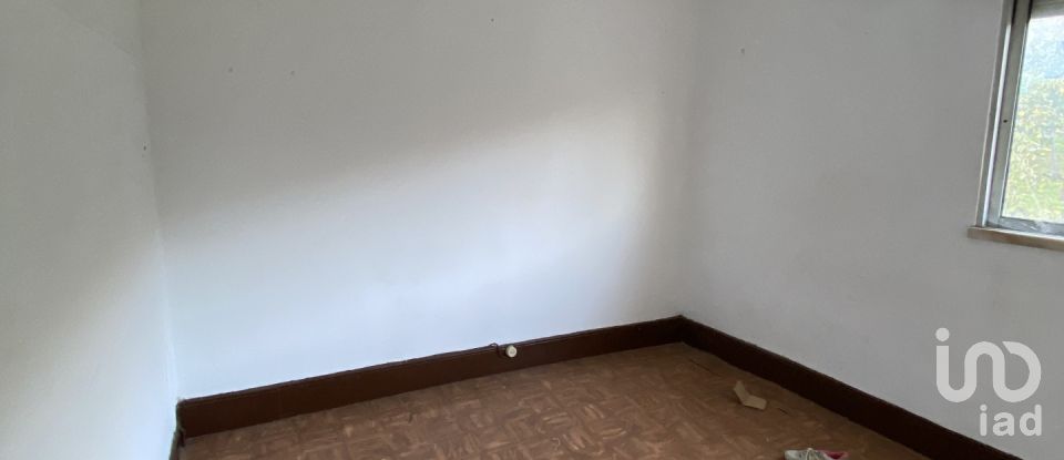 Casa T5 em Peso da Régua e Godim de 255 m²