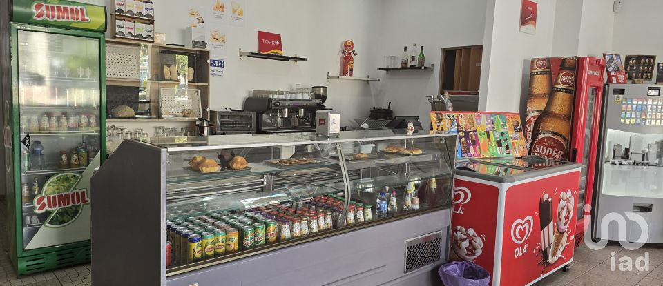 Shop / premises commercial in Olivais of 50 m²