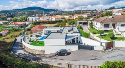 Casa T3 em Ronfe de 152 m²