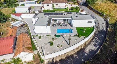 Gîte T3 à Ronfe de 152 m²