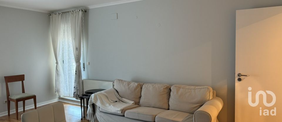 Apartment T1 in Santo António of 60 m²