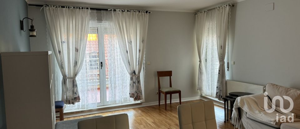 Apartamento T1 em Santo António de 60 m²