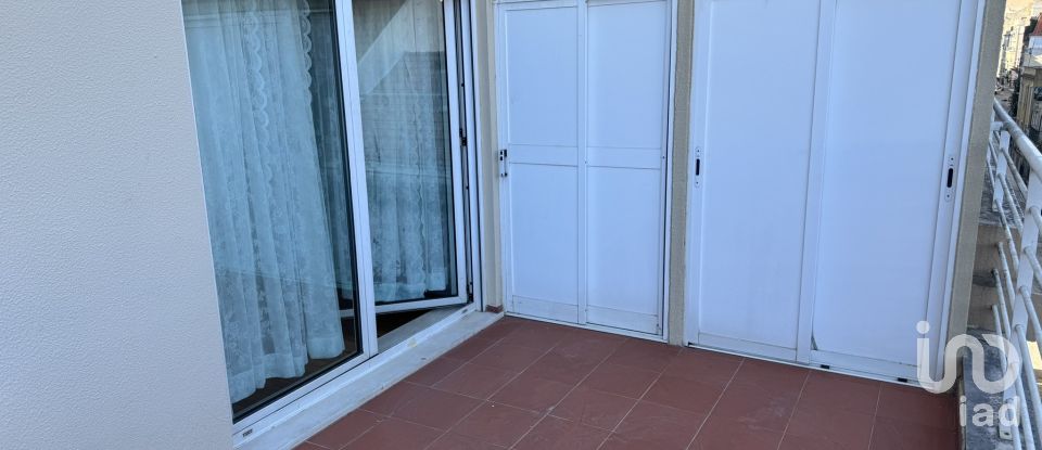 Apartamento T1 em Santo António de 60 m²