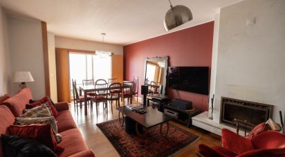 Apartment T3 in Gulpilhares E Valadares of 199 m²