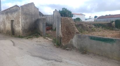 Terreno em Moita dos Ferreiros de 875 m²