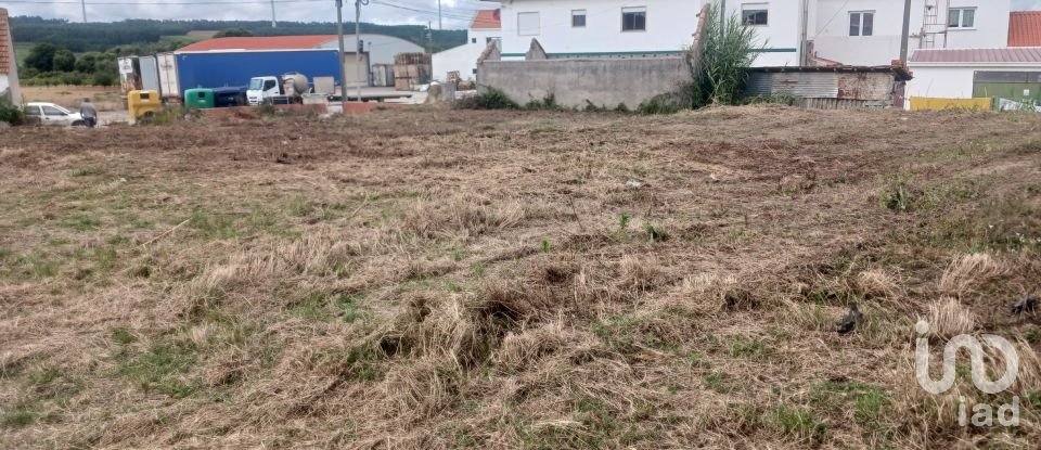 Terreno em Moita dos Ferreiros de 875 m²