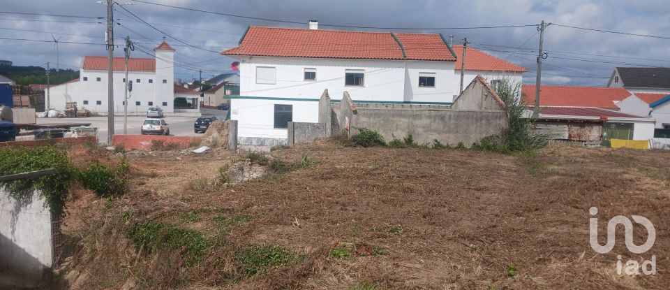 Terreno em Moita dos Ferreiros de 875 m²