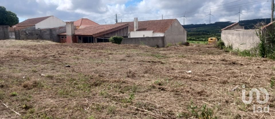 Terreno em Moita dos Ferreiros de 875 m²