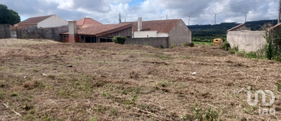 Terreno em Moita dos Ferreiros de 875 m²