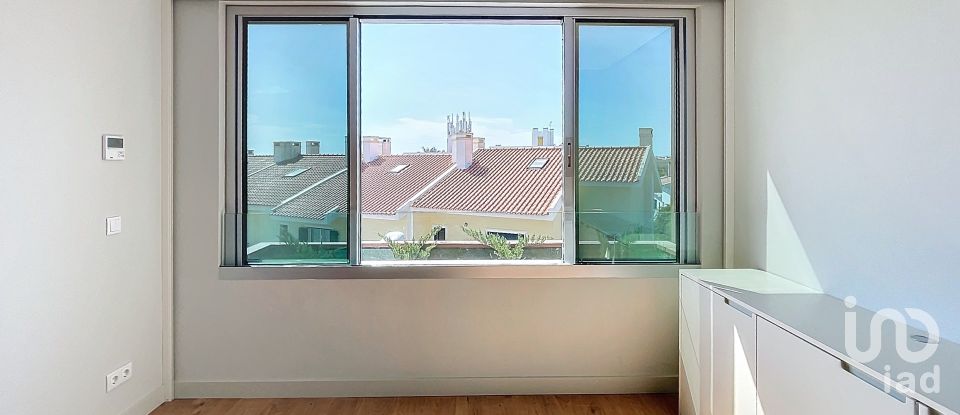 Apartment T3 in Oeiras e São Julião da Barra, Paço de Arcos e Caxias of 138 m²