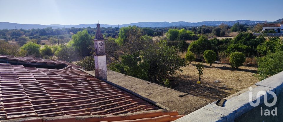 Maison de campagne T3 à Paderne de 310 m²