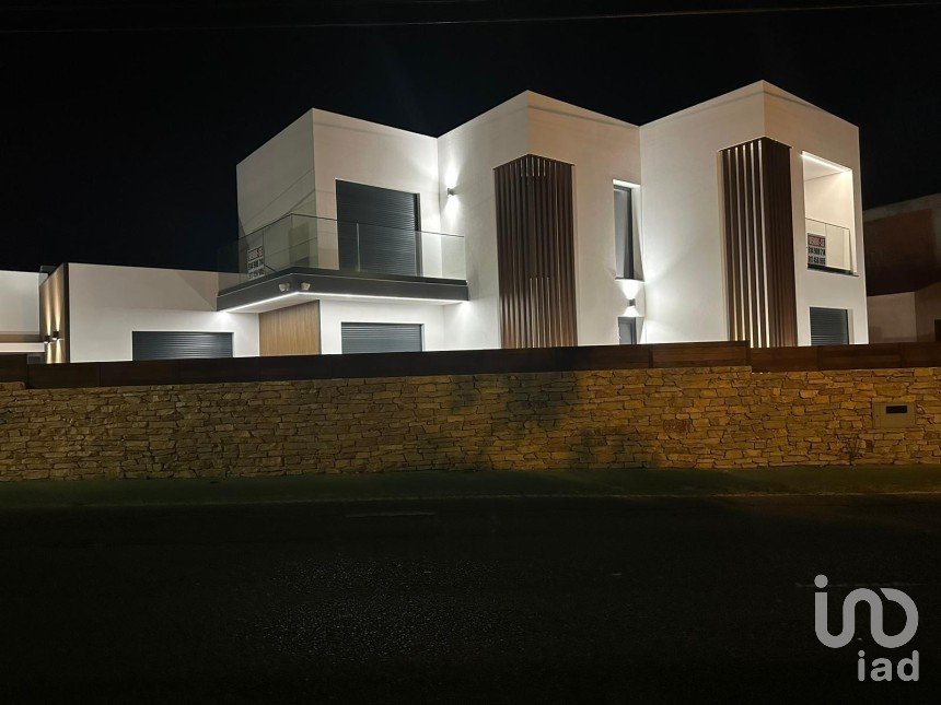 Gîte T3 à A dos Cunhados e Maceira de 171 m²