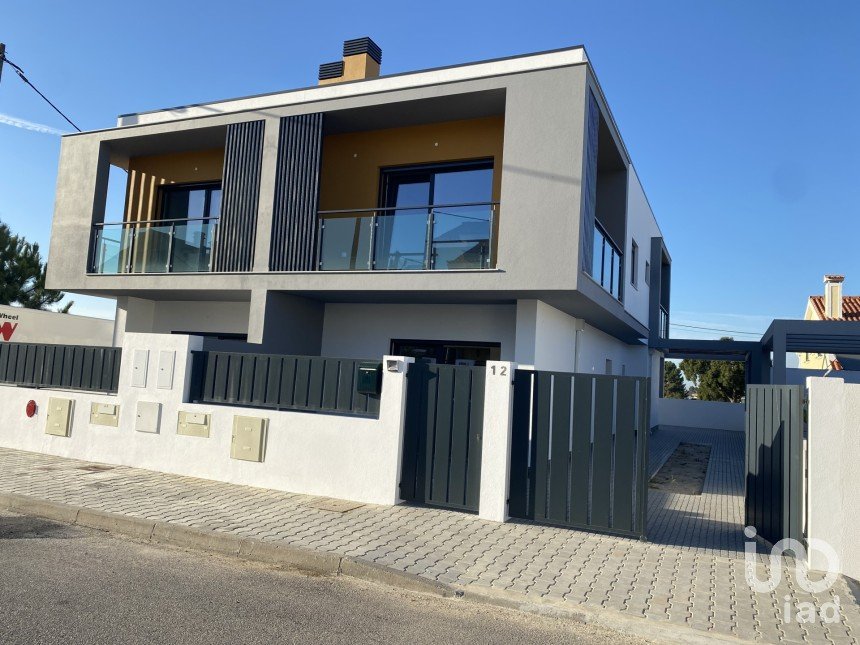 Gîte T3 à Fernão Ferro de 125 m²