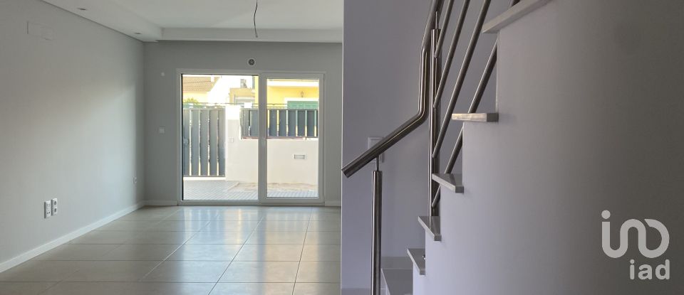 Gîte T3 à Fernão Ferro de 125 m²