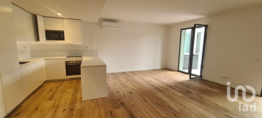 Apartamento T2 em Algés, Linda-a-Velha e Cruz Quebrada-Dafundo de 105 m²