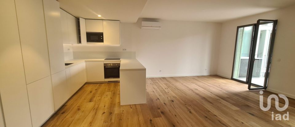 Apartamento T2 em Algés, Linda-a-Velha e Cruz Quebrada-Dafundo de 105 m²