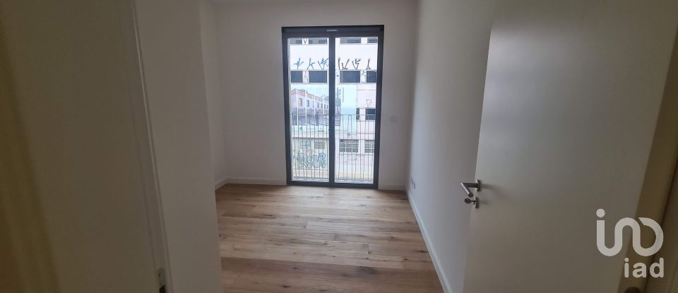 Apartamento T2 em Algés, Linda-a-Velha e Cruz Quebrada-Dafundo de 105 m²