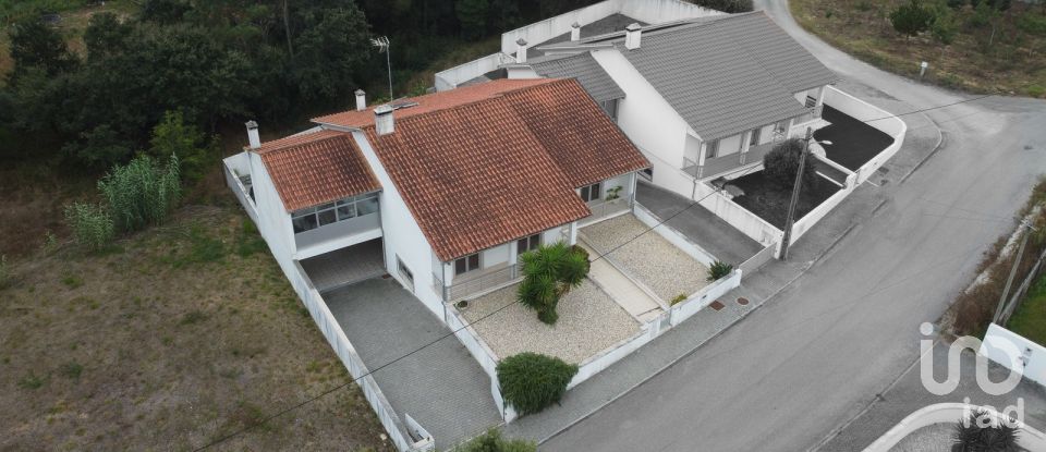 Maison T3 à Monte Real e Carvide de 164 m²