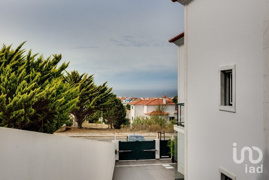 Maison T5 à Ericeira de 272 m²