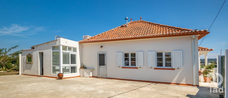 Maison de campagne T3 à Tornada e Salir do Porto de 141 m²