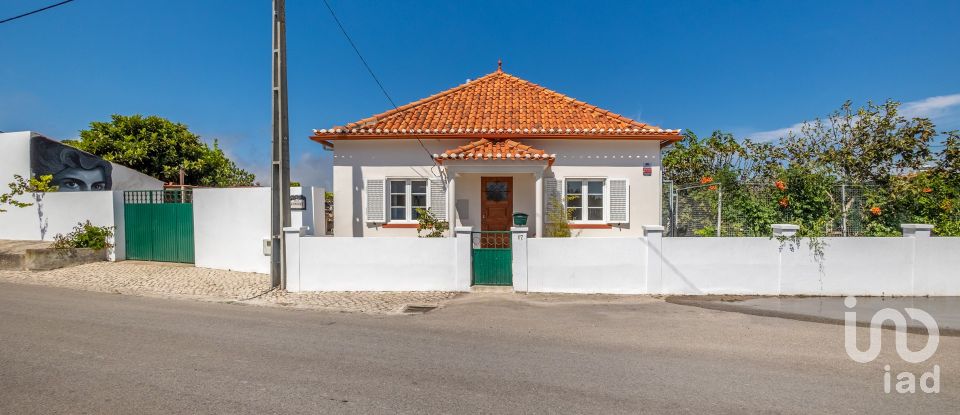 Maison de campagne T3 à Tornada e Salir do Porto de 141 m²