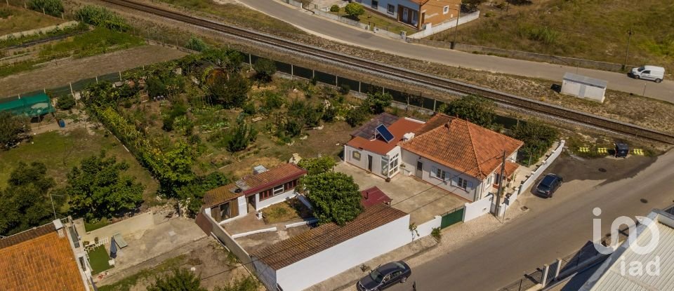 Casa de Campo T3 em Tornada e Salir do Porto de 141 m²