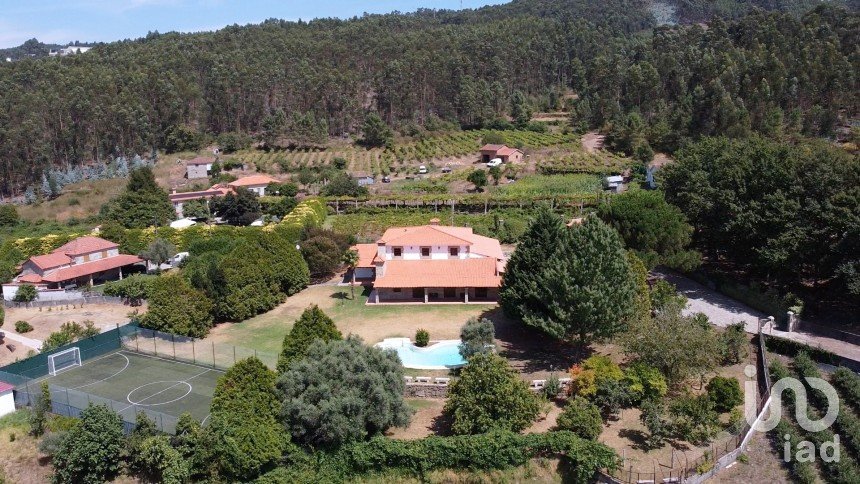 Farm T7 in Cabeça Santa of 707 m²