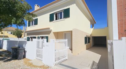 House T6 in Pinhal Novo of 250 m²