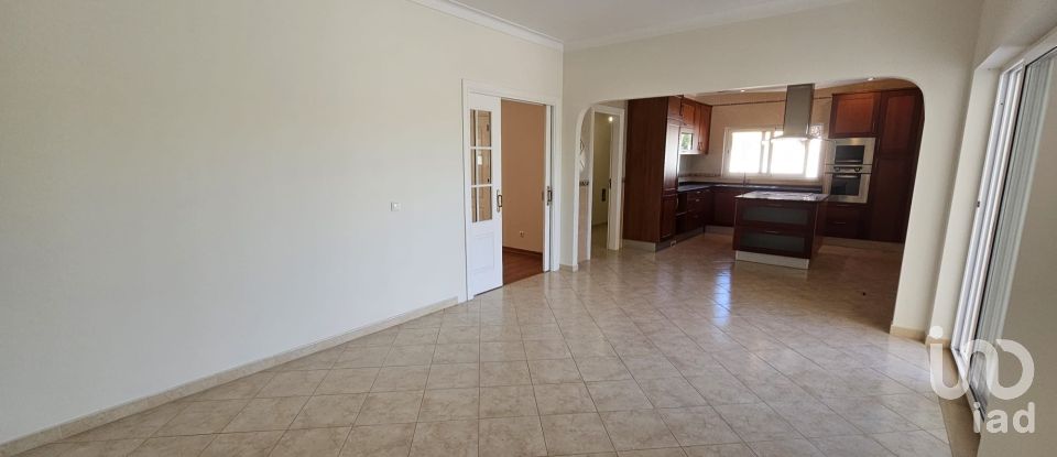 Casa / Villa T6 em Pinhal Novo de 250 m²