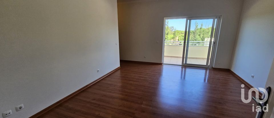 Casa / Villa T6 em Pinhal Novo de 250 m²